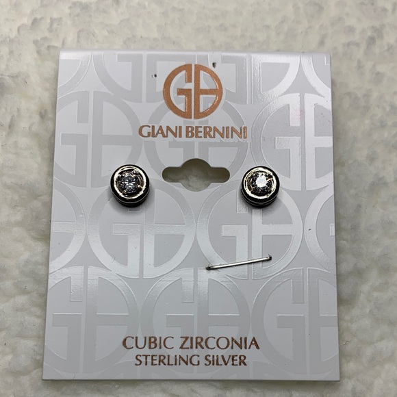 Giani Bernini Silver Cubic Zirconia Stud Earrings - Picture 1 of 5
